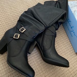 Ermonn Womens boots - Size 9.5 wide calf in Black